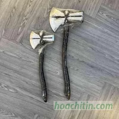 Búa Thor lưỡi rìu nhựa lớn 72x27cm