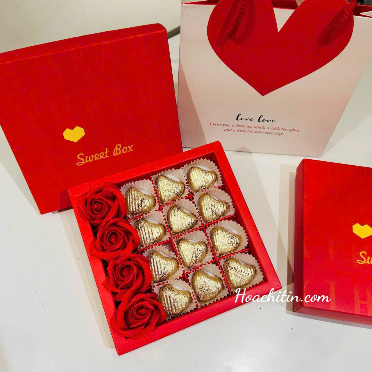 Socola Valentine Hộp Đỏ Sweet 4 Hoa 12 Viên