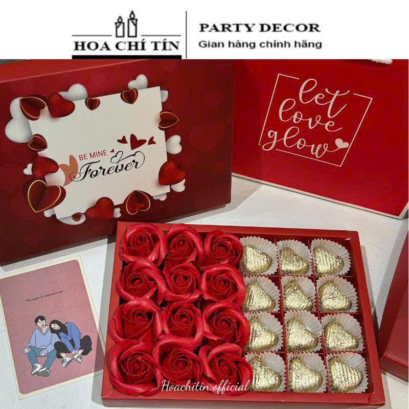 Socola Valentine Hôp Đỏ 12 Hoa và 12 Viên Tim Vàng