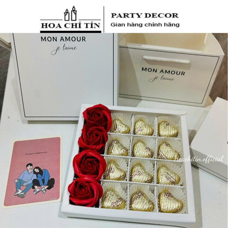 Socola Valentine Hộp Trắng Amour 4 Hoa 12 Viên
